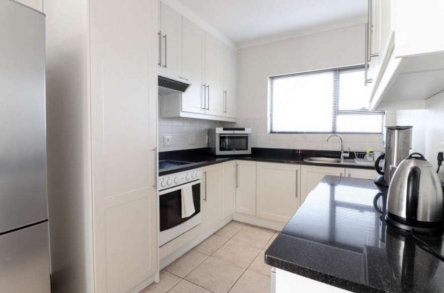 To Let 1 Bedroom Property for Rent in Table View Western Cape